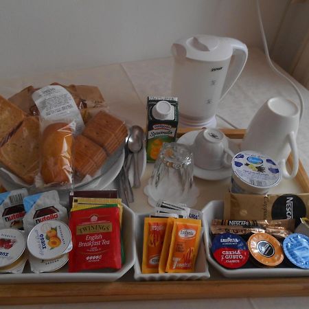 Le Rose Malpensa Bed & Breakfast บุสโตอาร์ซีซีโอ ภายนอก รูปภาพ
