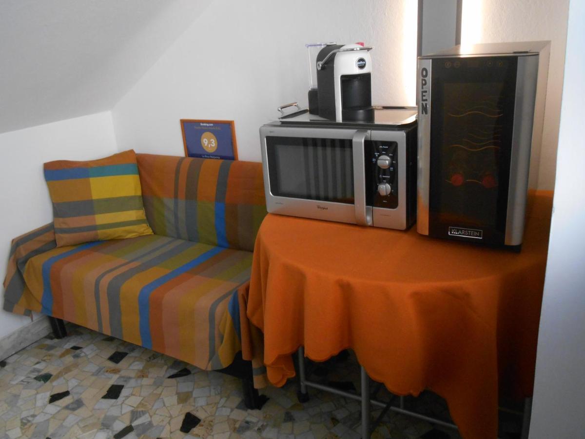 Le Rose Malpensa Bed & Breakfast บุสโตอาร์ซีซีโอ ภายนอก รูปภาพ