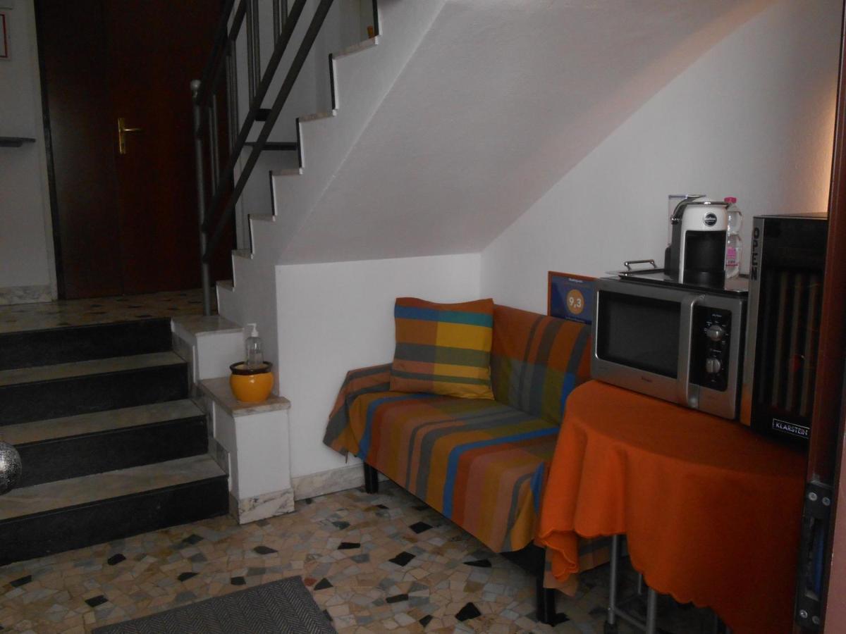 Le Rose Malpensa Bed & Breakfast บุสโตอาร์ซีซีโอ ภายนอก รูปภาพ